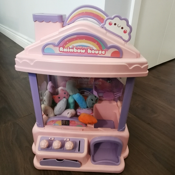 Rainbow House Fun Doll Claw Machine - Picture 1 of 5